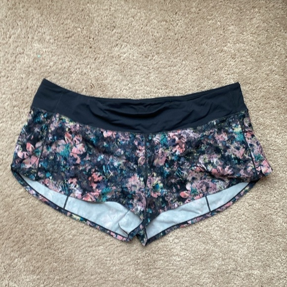 Lululemon Women Run Speed Up Short 2.5" Inseam Dappled Daze Obsidian Size 14 - Picture 6 of 11